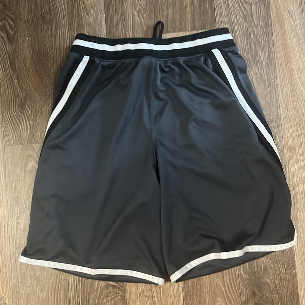 Men’s Drawstring Shorts - Picture 2 of 3